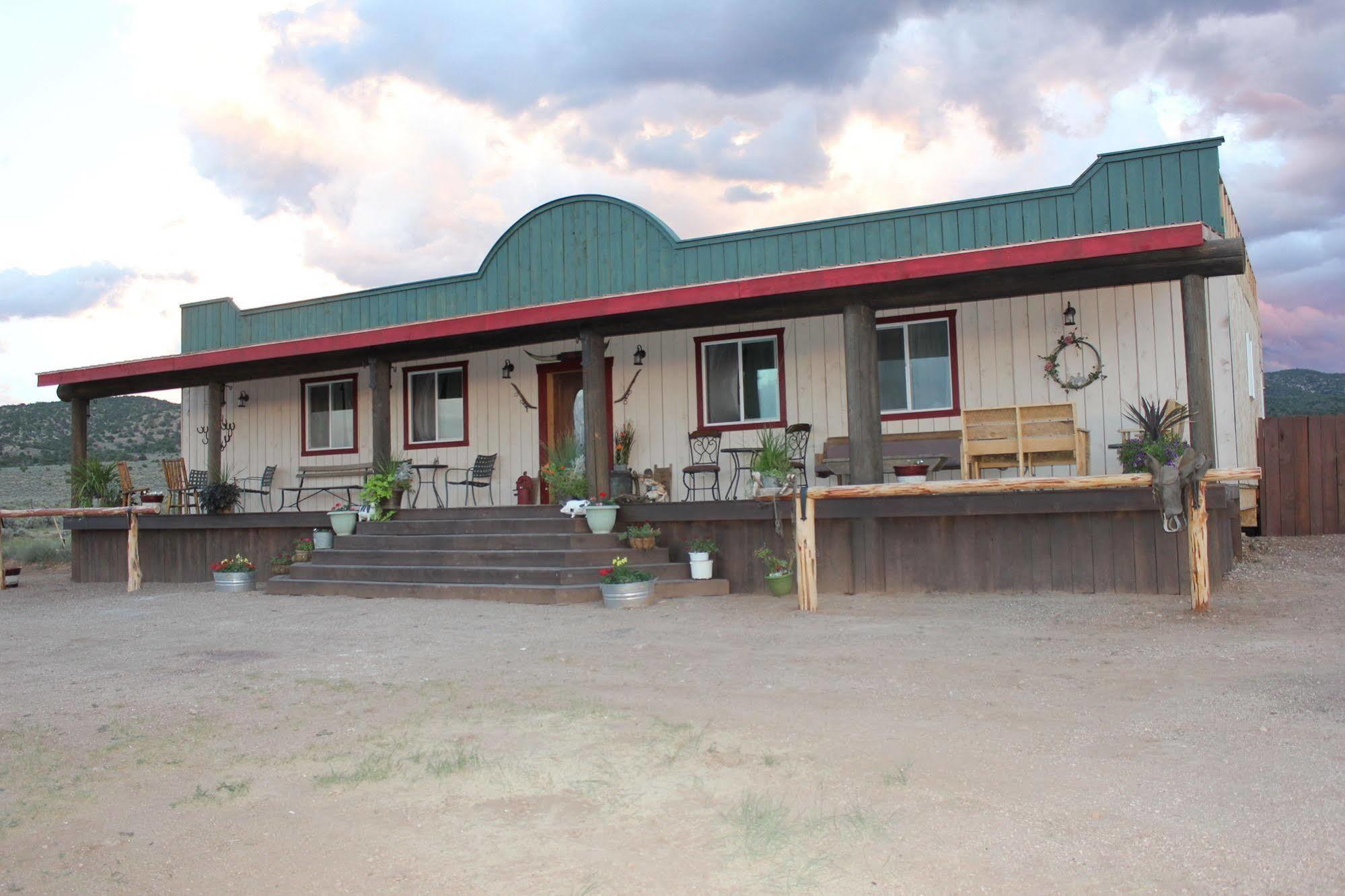 Grand Canyon Ranch & Outfitters Hotel Fredonia Exterior foto